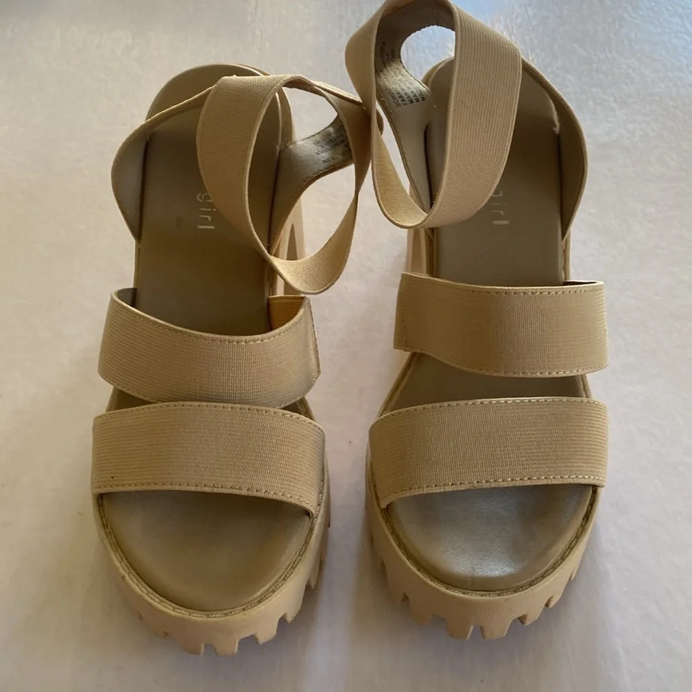Madden Girl Block Heels Platform Sandals Size 7.5M
